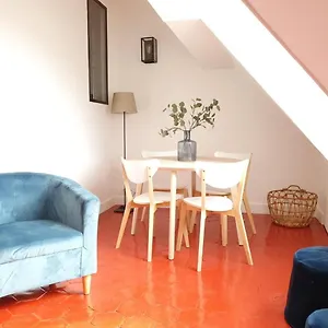 Apartment Sweet Passage Du Desir, Paris